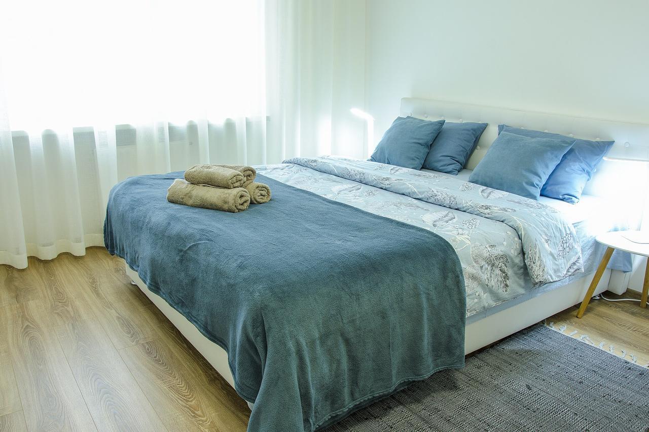 Apartament Delux Light Apartment Kiev Ngoại thất bức ảnh